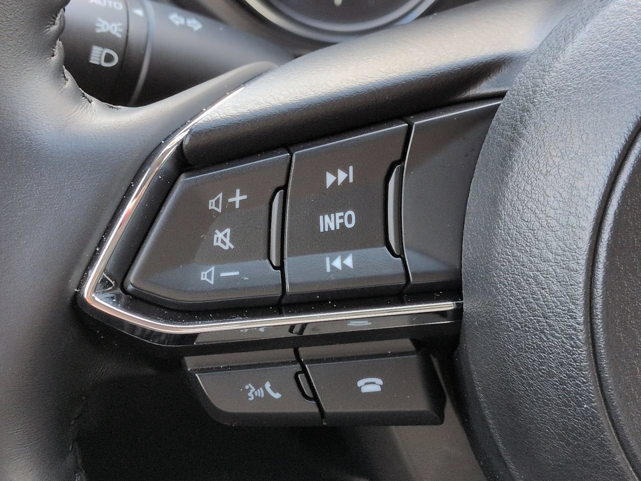 Used 2025 MAZDA CX-5 AWD 2.5 S w/ Preferred Package image 25