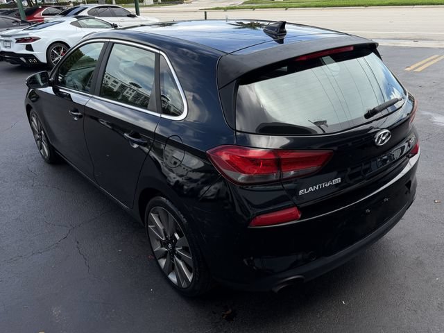 Used 2018 Hyundai Elantra GT Sport FWD image 3