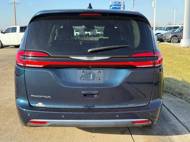 Used 2024 Chrysler Pacifica Touring-L FWD video 4