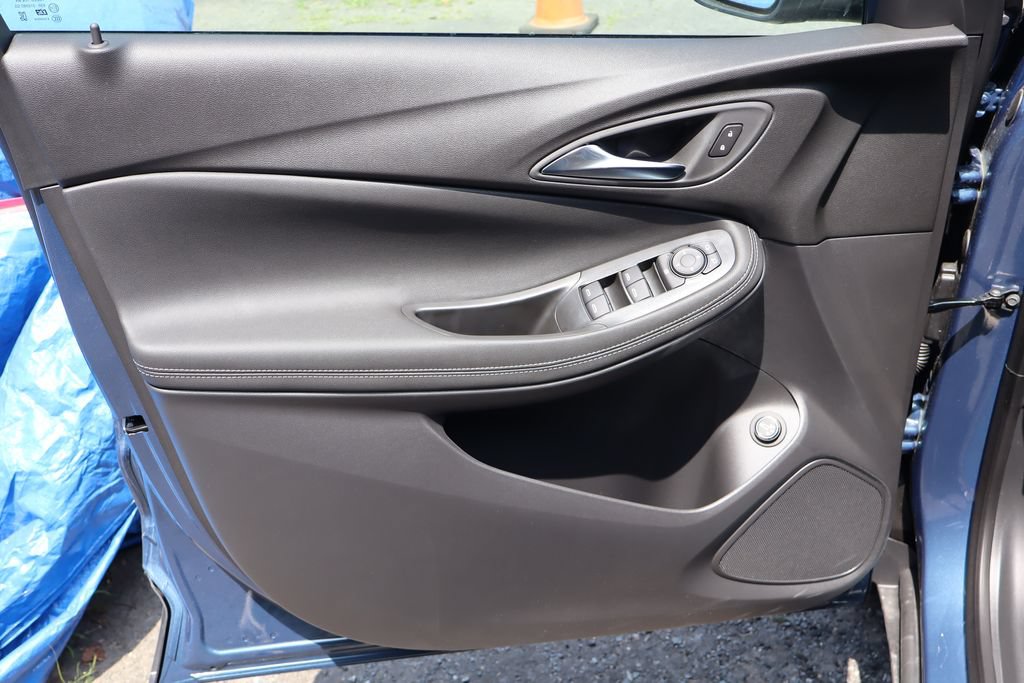 New 2026 Buick Encore GX Preferred w/ Advanced Technology Package AWD/4WD image 9
