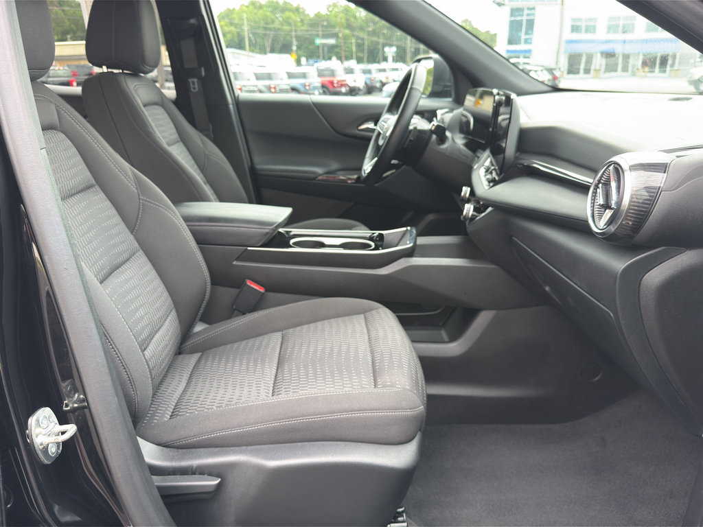 Used 2025 Chevrolet Equinox LT FWD image 21