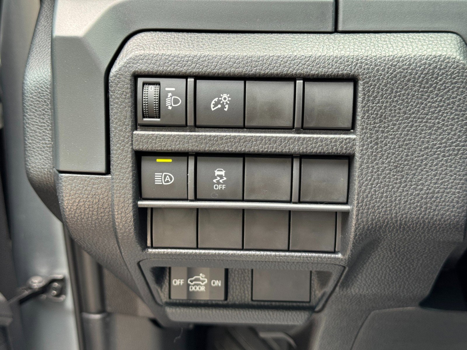 Used 2026 Toyota Tacoma SR RWD image 17