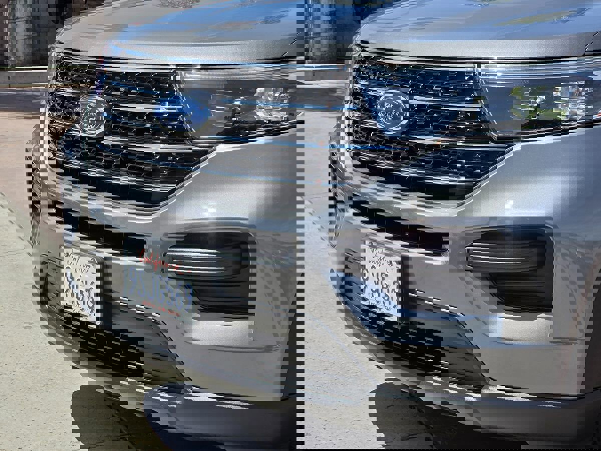 Used 2021 Ford Explorer XLT RWD image 8