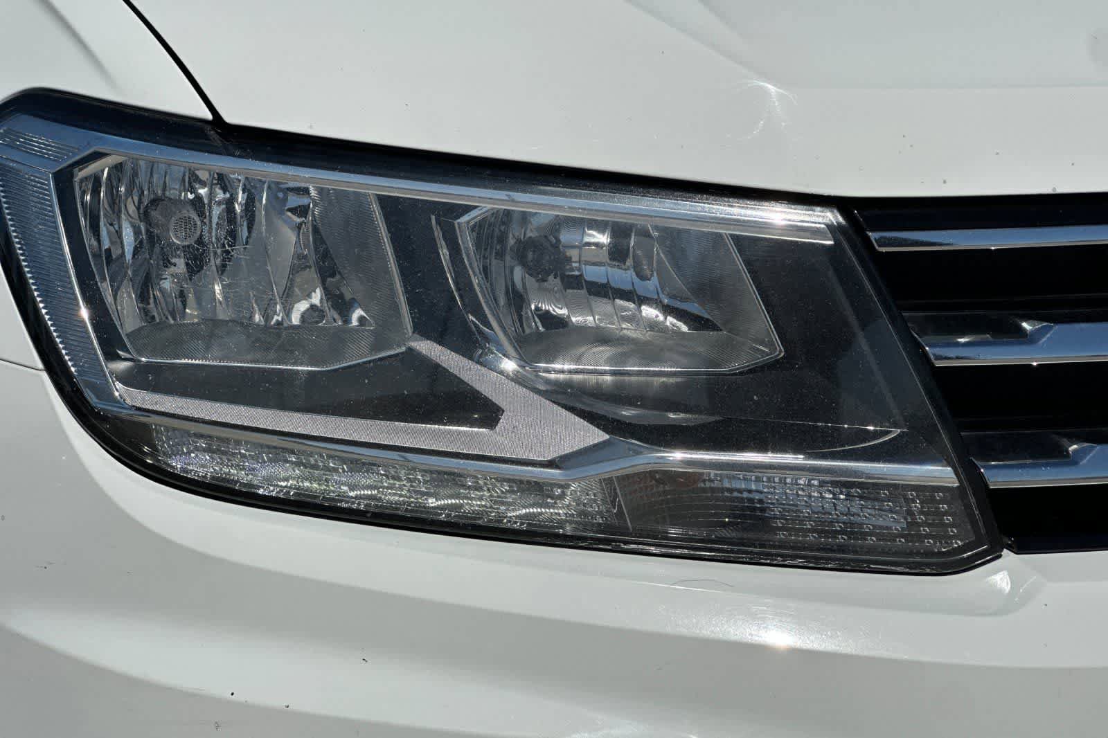 Used 2020 Volkswagen Tiguan SE AWD/4WD image 34
