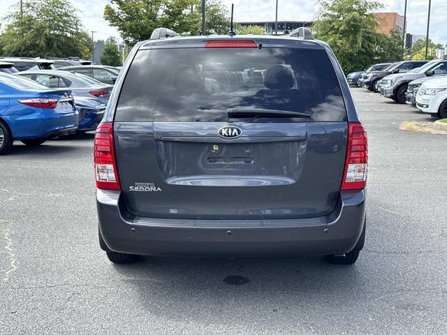 Used 2014 Kia Sedona LX FWD image 2