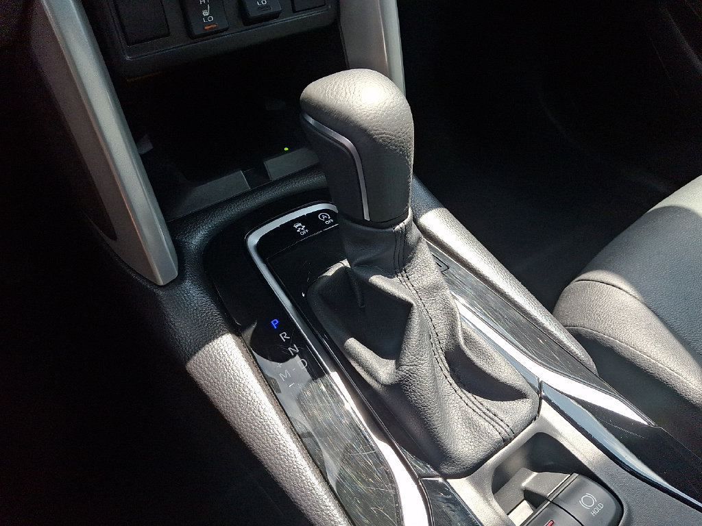 Used 2025 Toyota Corolla Cross XLE w/ Convenience Package AWD/4WD image 14