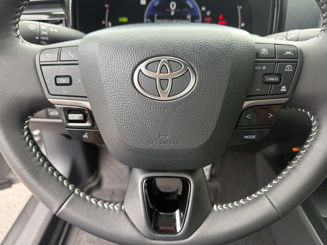 Certified 2026 Toyota Camry SE FWD image 24