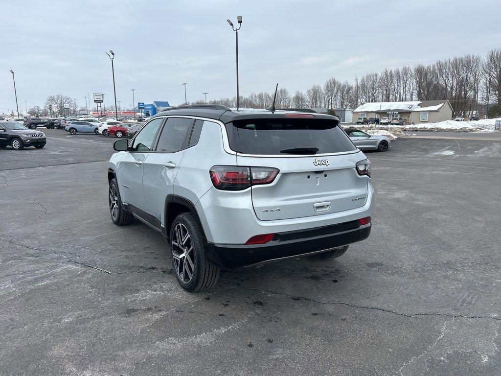 Used 2024 Jeep Compass Limited w/ Elite Group AWD/4WD image 7