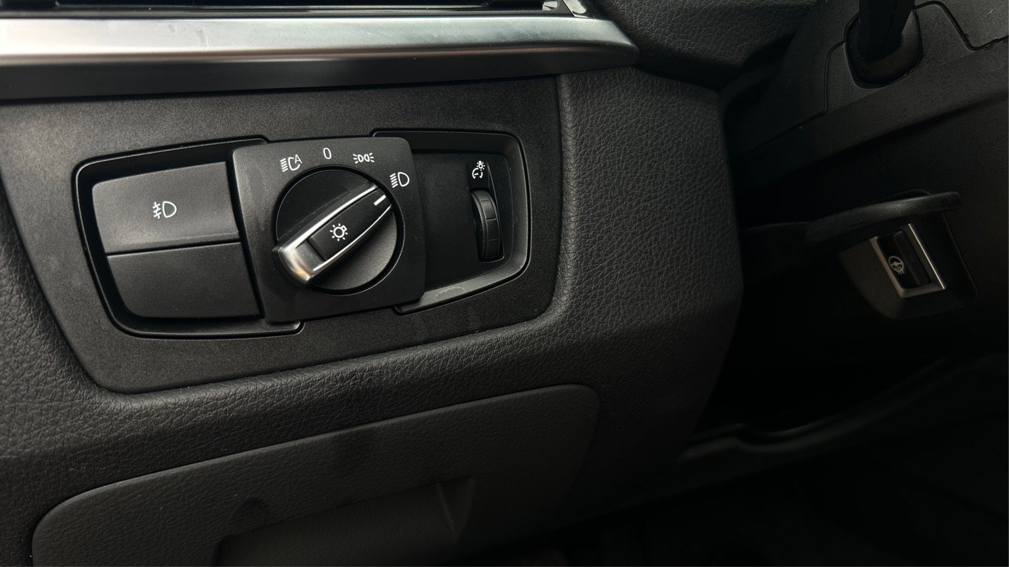 Used 2017 BMW 430i xDrive Convertible image 40