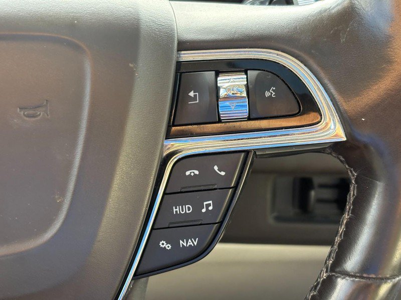 Used 2020 Lincoln Navigator Black Label AWD/4WD image 19