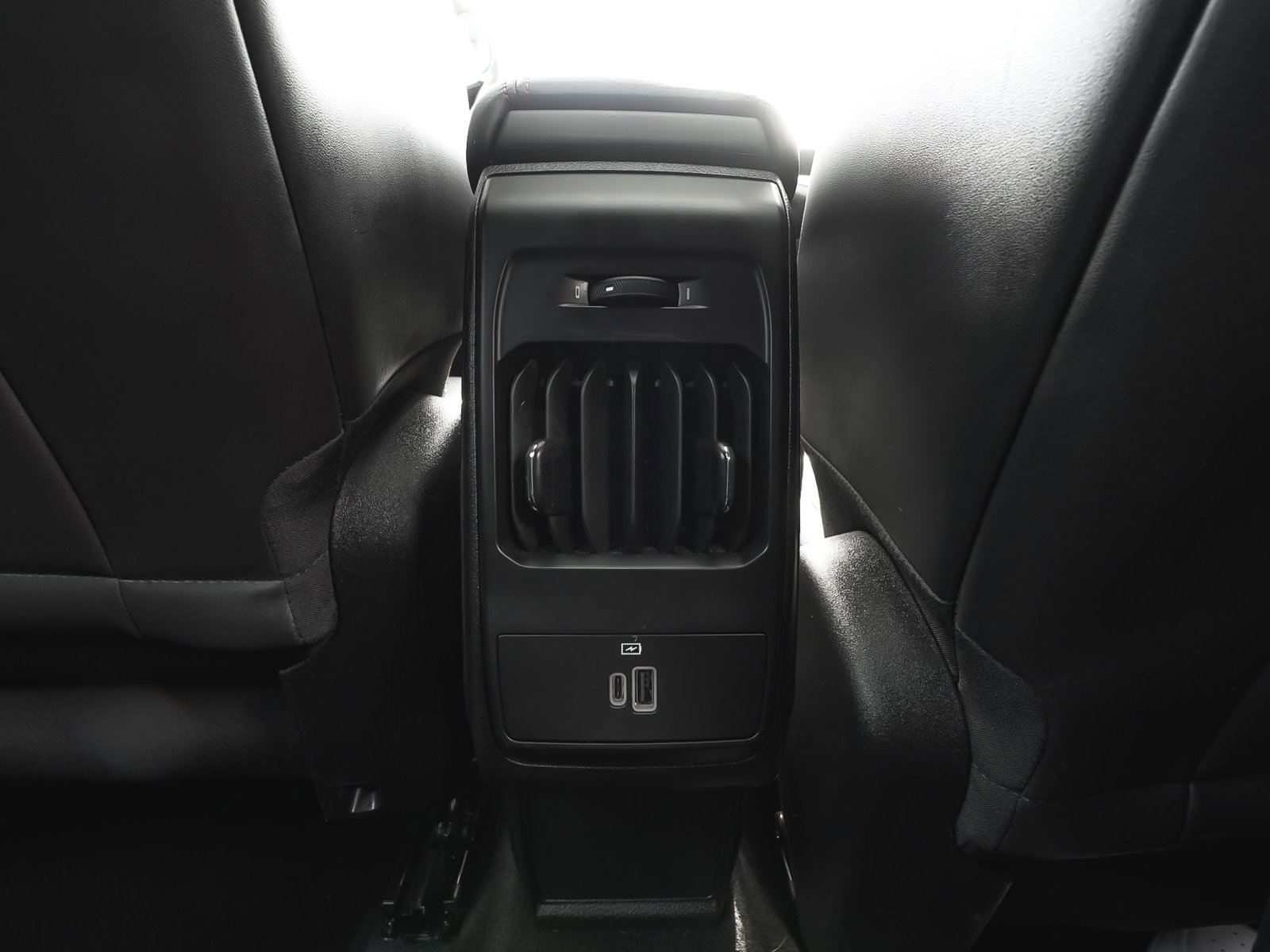 Used 2024 Dodge Hornet R/T Plus w/ R/T Blacktop Package image 41