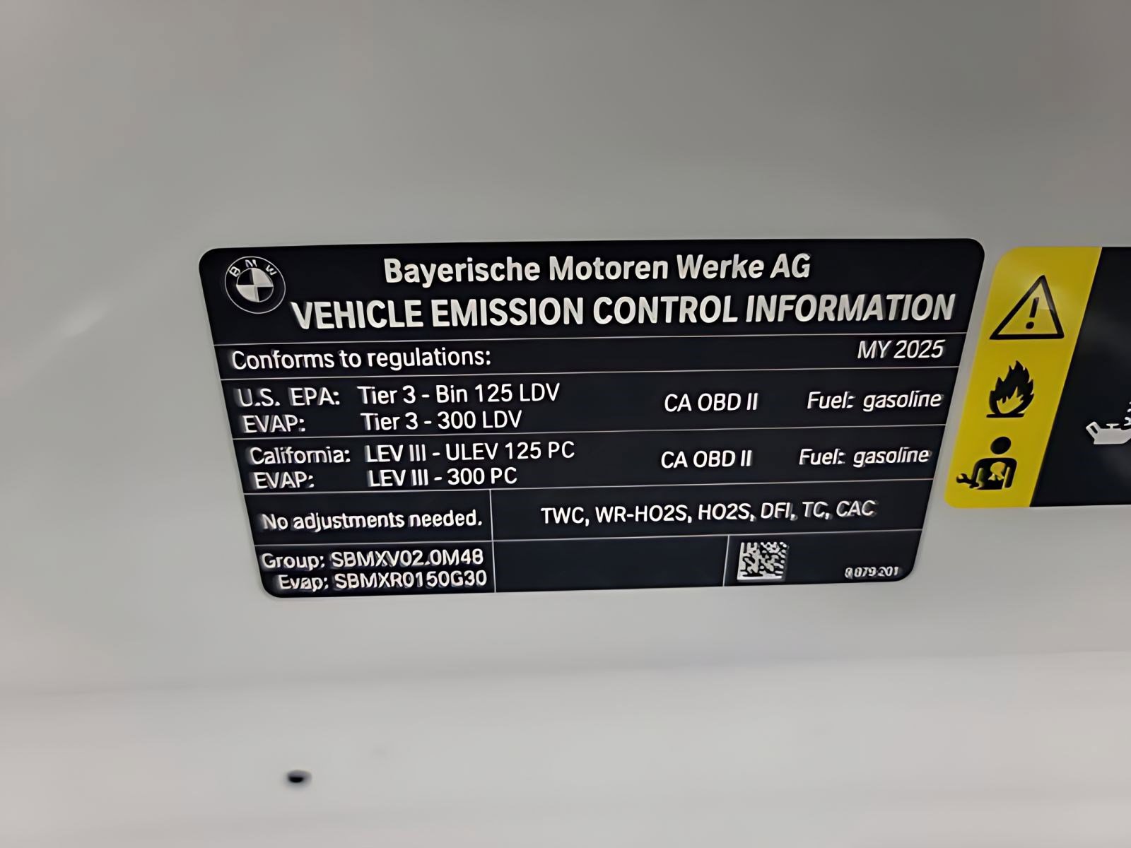 Used 2025 BMW 230i Coupe w/ Convenience Package image 29