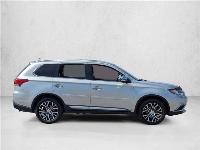 Used 2018 Mitsubishi Outlander SEL video 4