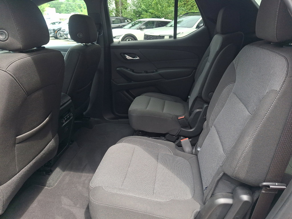 Used 2023 Chevrolet Traverse LT AWD/4WD image 24
