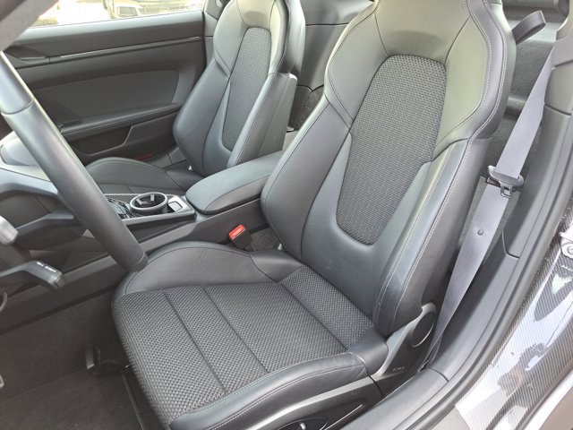 Used 2024 Porsche 911 Carrera T image 5