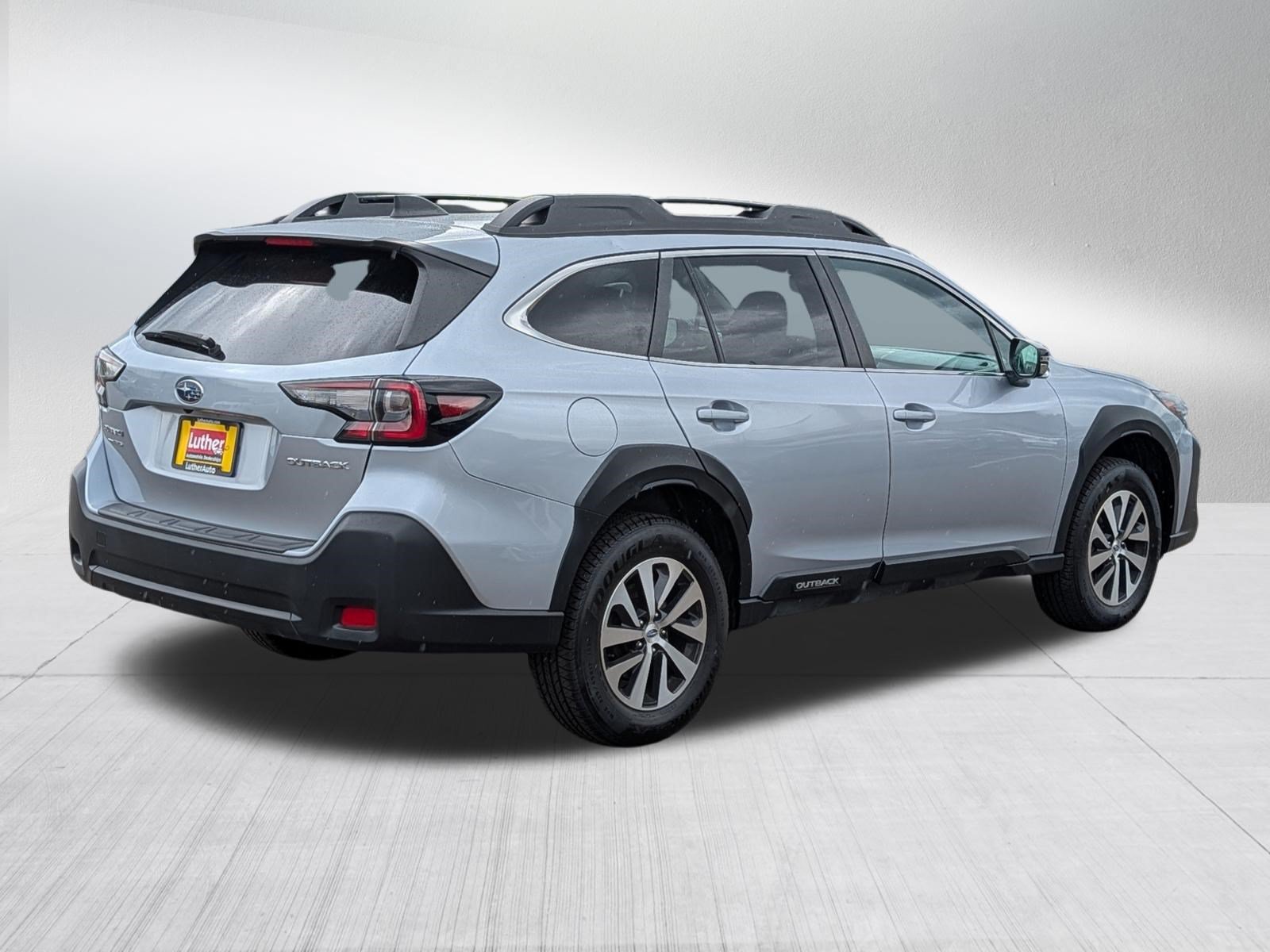 Used 2023 Subaru Outback Premium AWD/4WD image 7