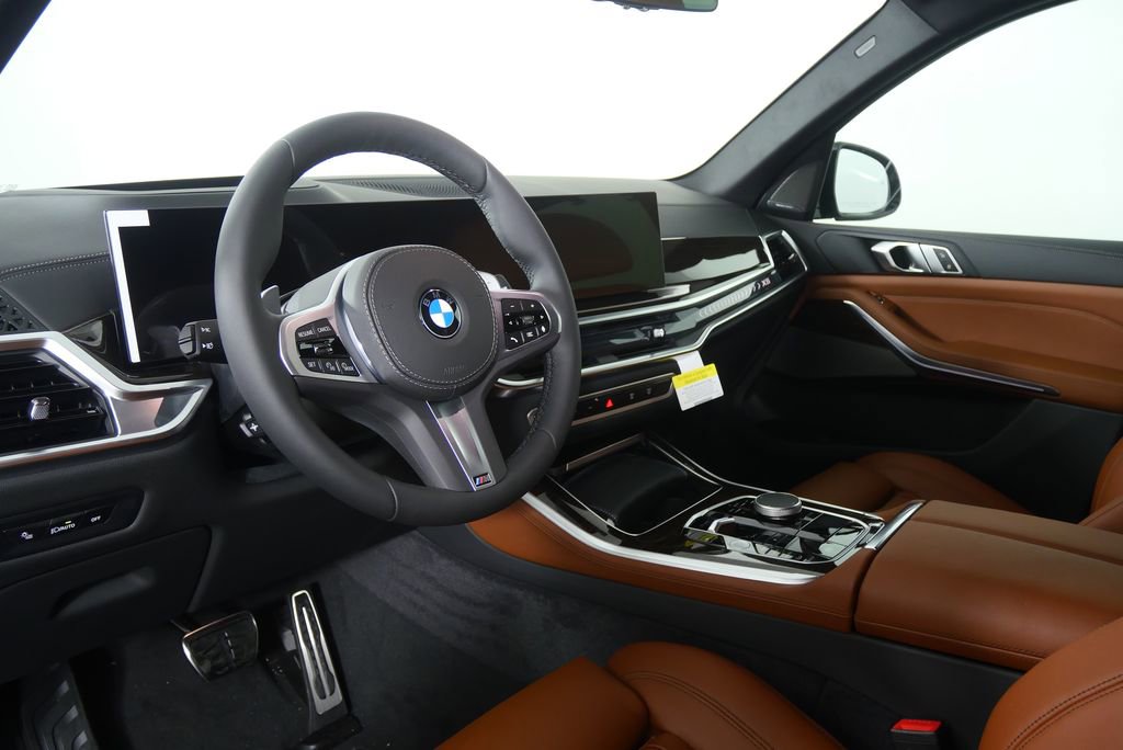 Used 2026 BMW X5 xDrive40i w/ M Sport Package image 13