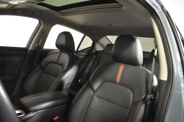 Certified 2025 Nissan Sentra SR w/ SR Premium Package FWD image 11