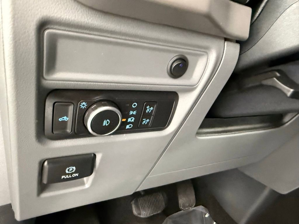 Used 2022 Ford F150 XLT w/ XTR Package AWD/4WD image 23