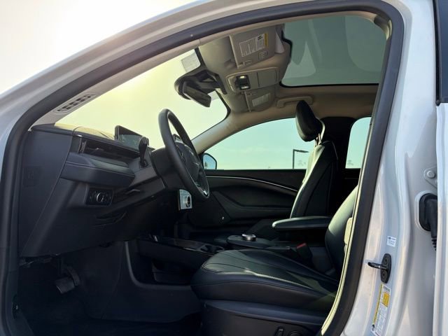 Used 2023 Ford Mustang Mach-E Premium image 16