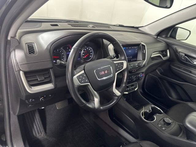 Used 2022 GMC Terrain SLT w/ Elevation Edition image 13