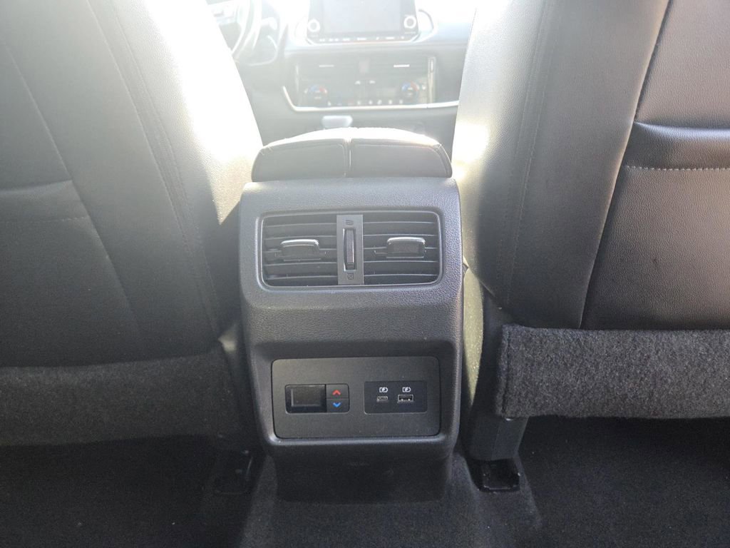 Used 2021 Nissan Rogue SL AWD/4WD image 22