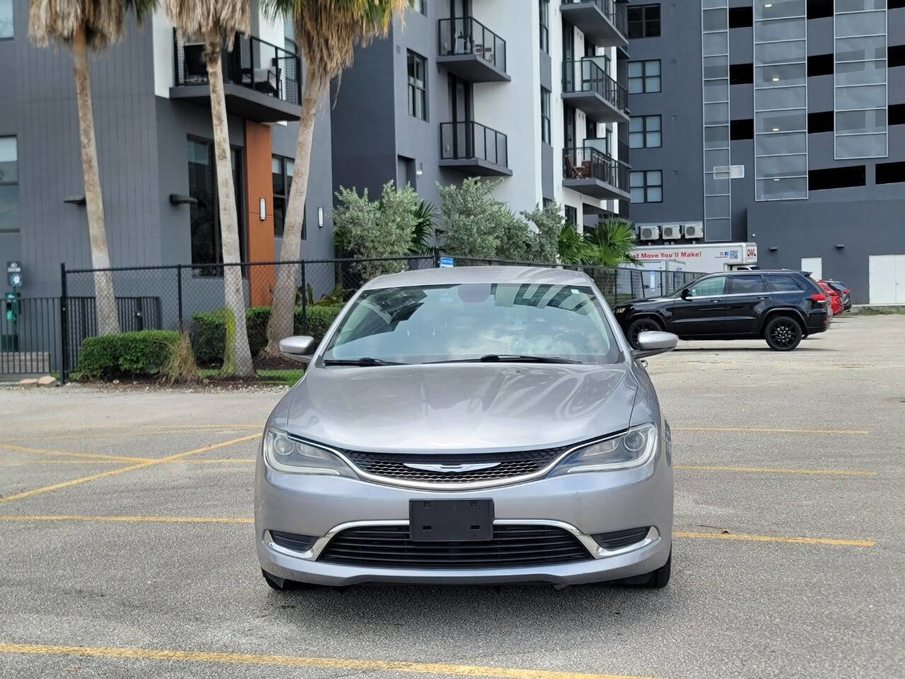 Used 2015 Chrysler 200 Limited FWD image 3
