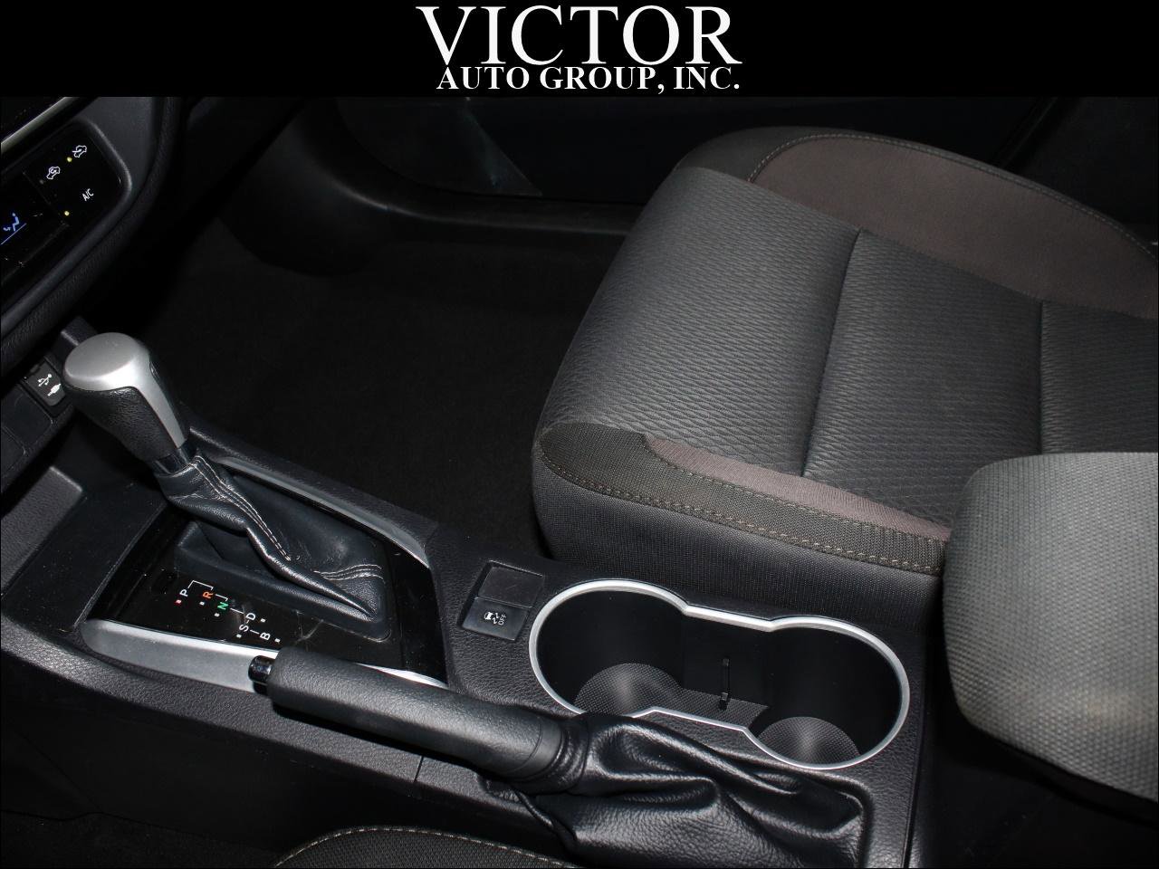 Used 2019 Toyota Corolla LE image 18