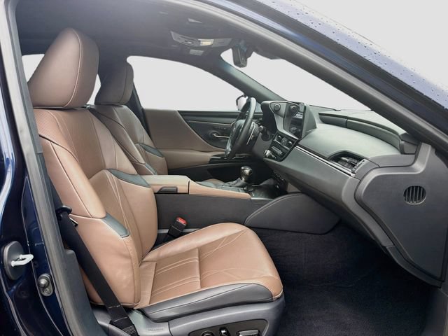 Certified 2022 Lexus ES 350 Ultra Luxury w/ Accessory Package 2 FWD image 15