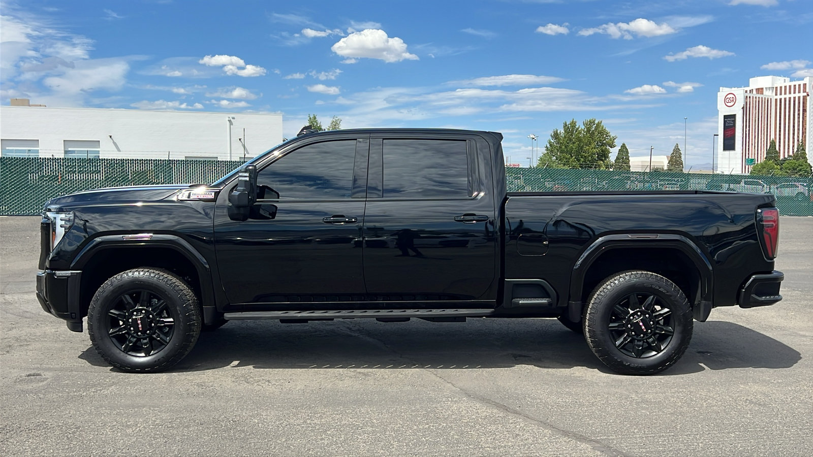 Certified 2024 GMC Sierra 2500 AT4 w/ AT4 Premium Plus Package AWD/4WD image 9