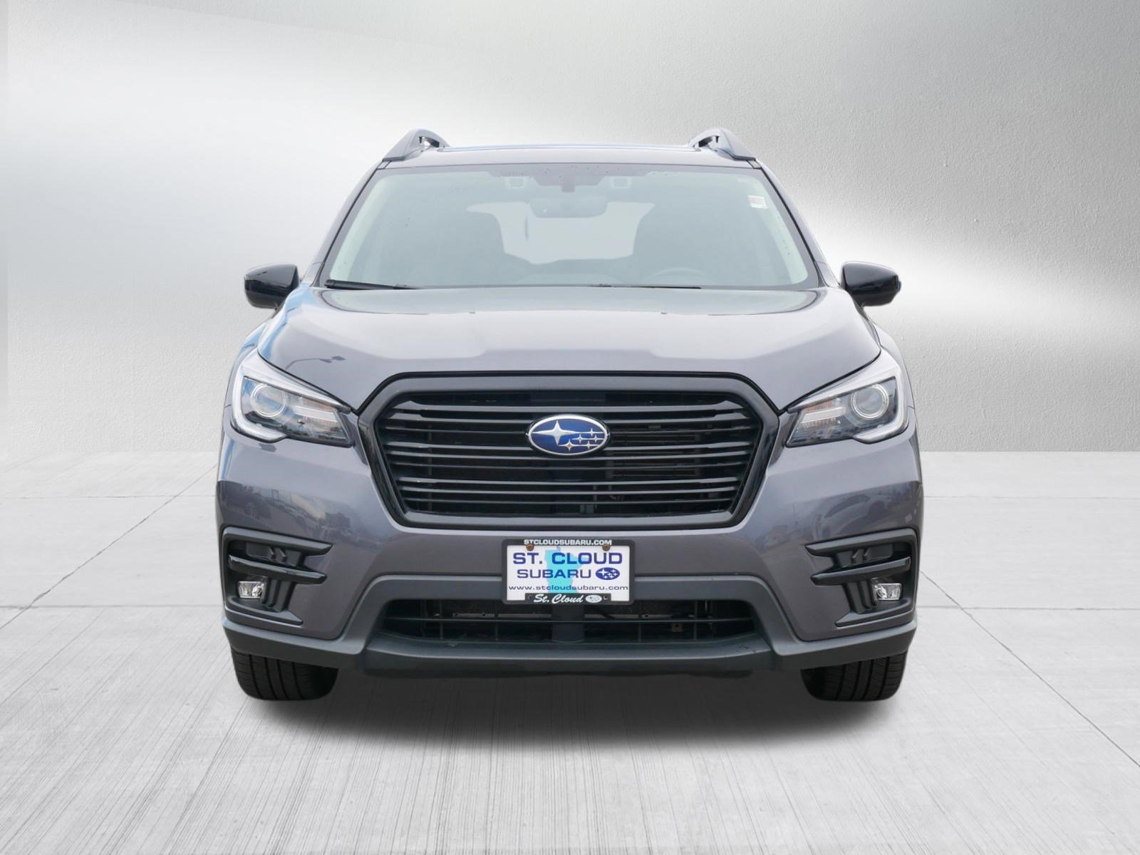 Used 2022 Subaru Ascent Onyx Edition image 2