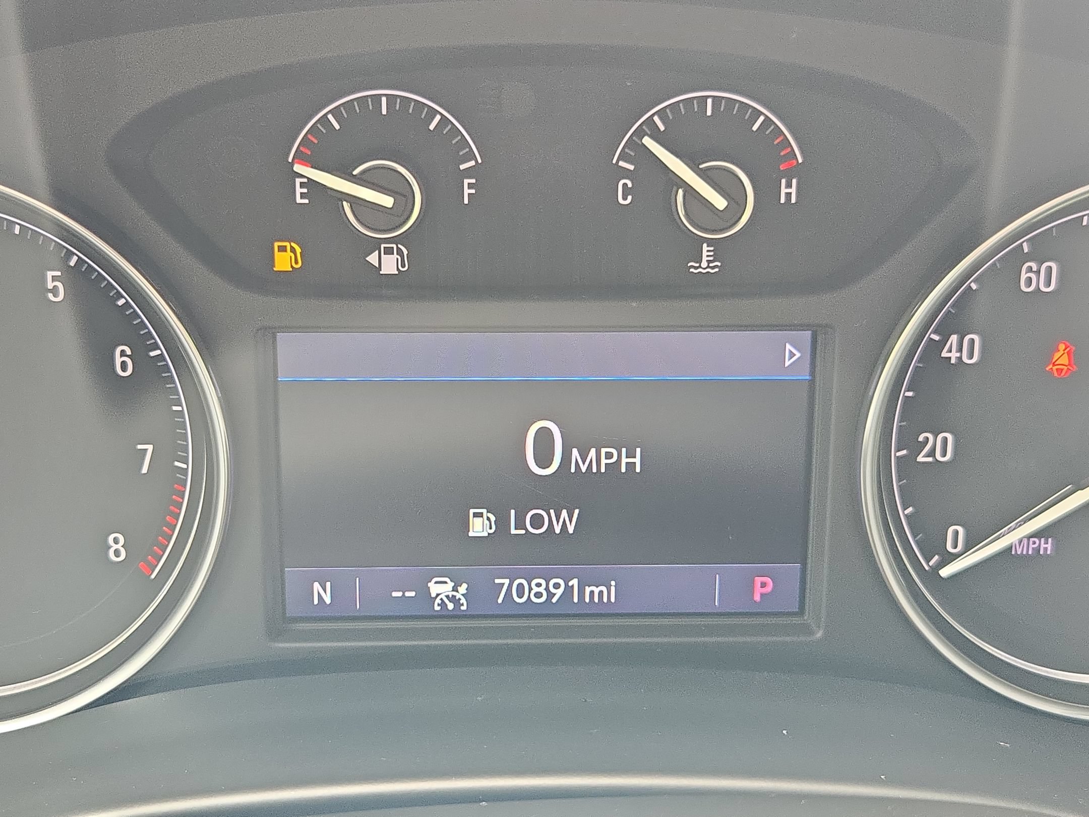 Used 2022 Buick Enclave Essence w/ Experience Buick Package FWD image 30