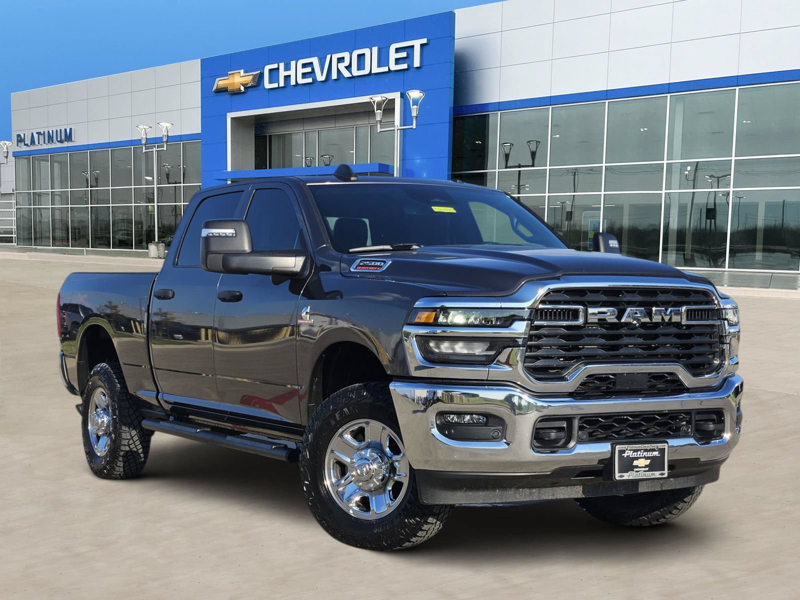 Used 2025 RAM 2500 Tradesman AWD/4WD image 1