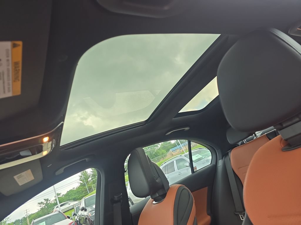 New 2026 Mercedes-Benz C 300 4MATIC Sedan image 21
