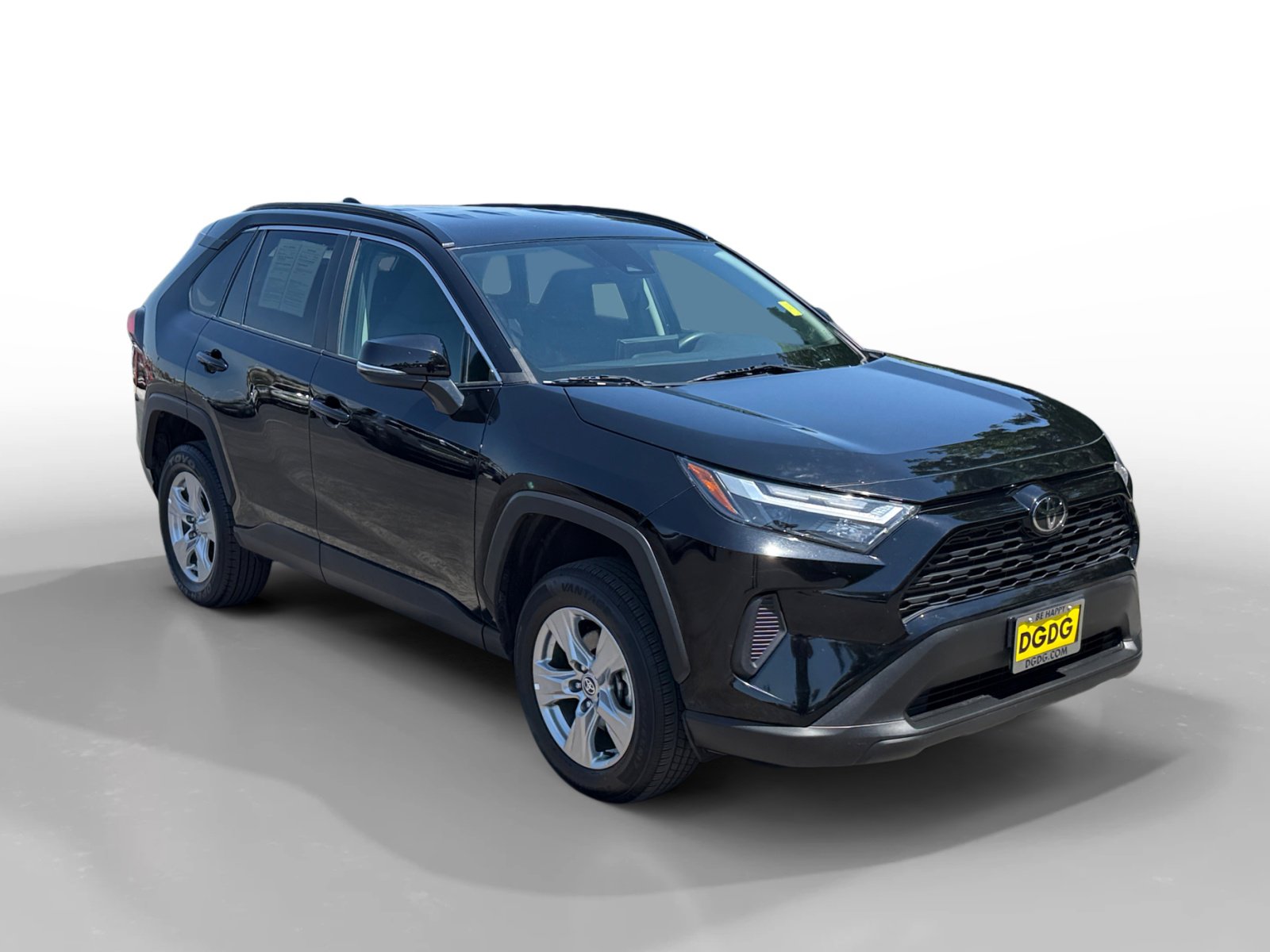 Used 2024 Toyota RAV4 XLE FWD image 7