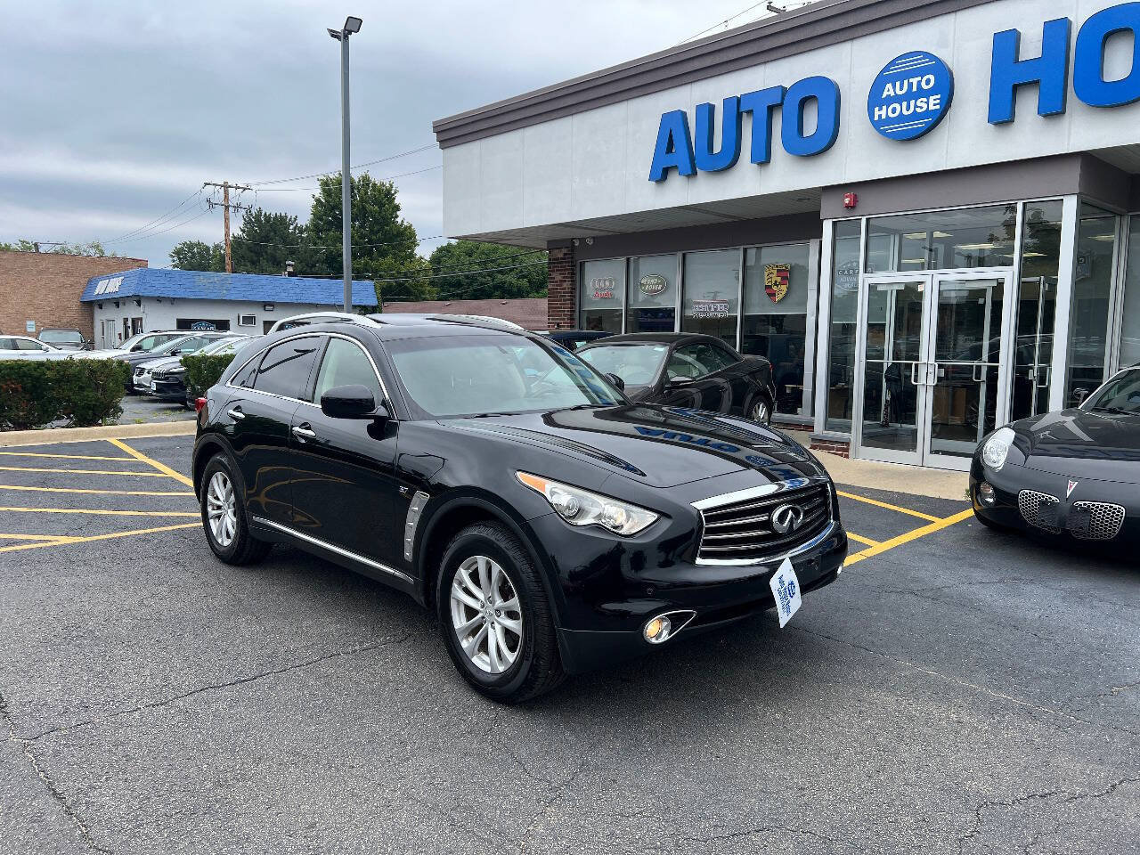 Used 2014 INFINITI QX70 AWD w/ Premium Package image 3