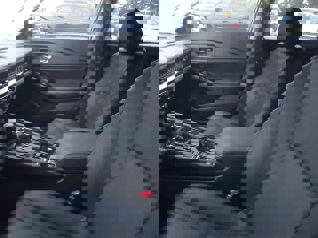 Used 2025 Honda Accord Touring image 10