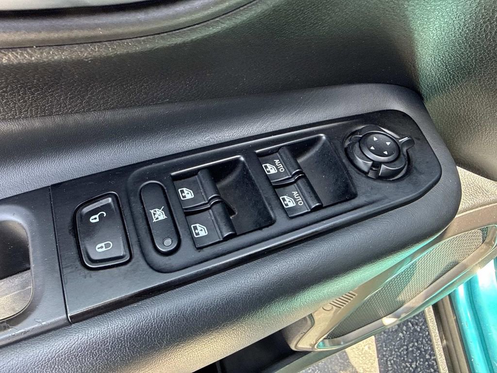 Used 2021 Jeep Renegade Limited AWD/4WD image 20
