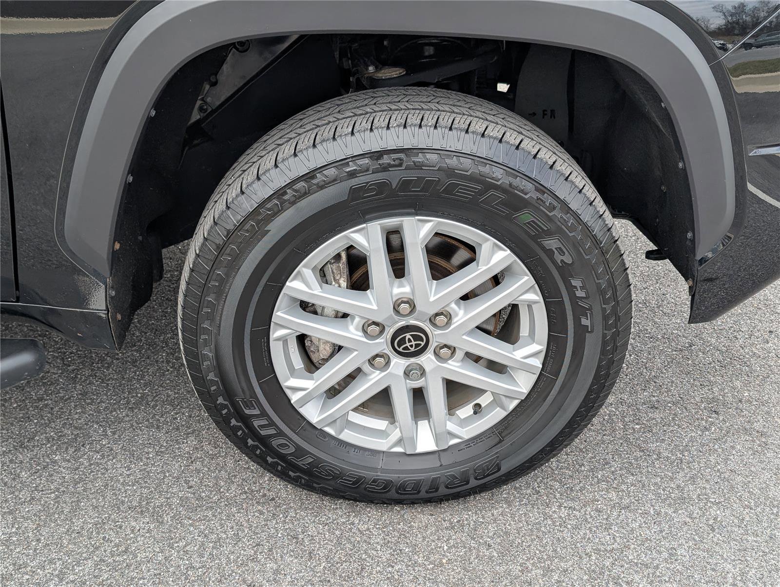 Used 2023 Toyota Tundra SR5 w/ SR5 Convenience Package image 9