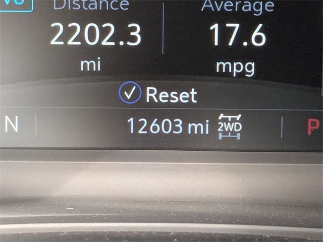 Used 2025 Cadillac XT6 Premium Luxury image 21