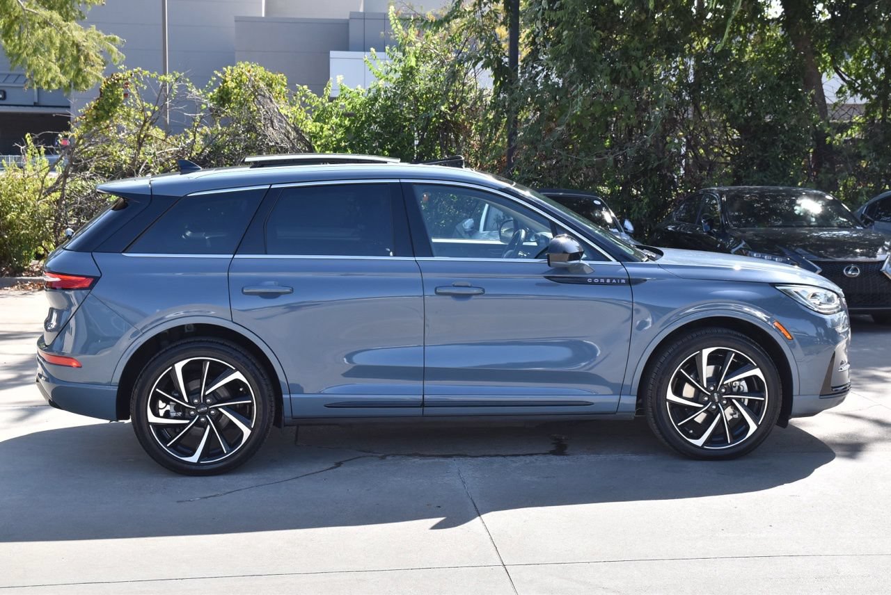 Certified 2024 Lincoln Corsair Grand Touring AWD/4WD image 6