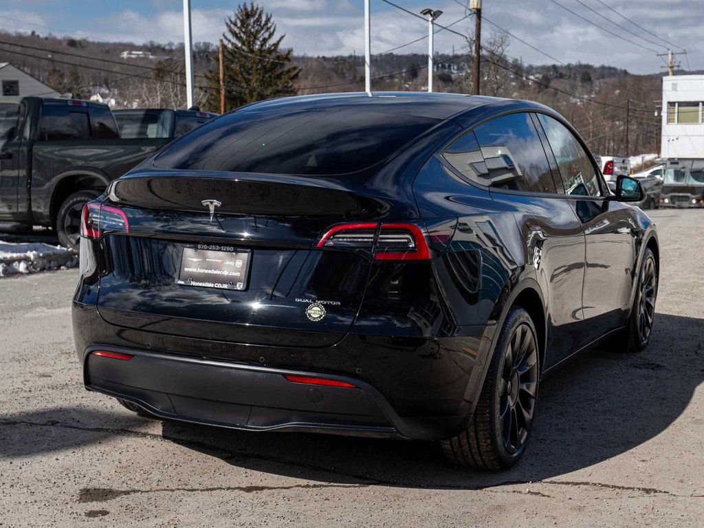 Used 2021 Tesla Model Y Long Range image 4