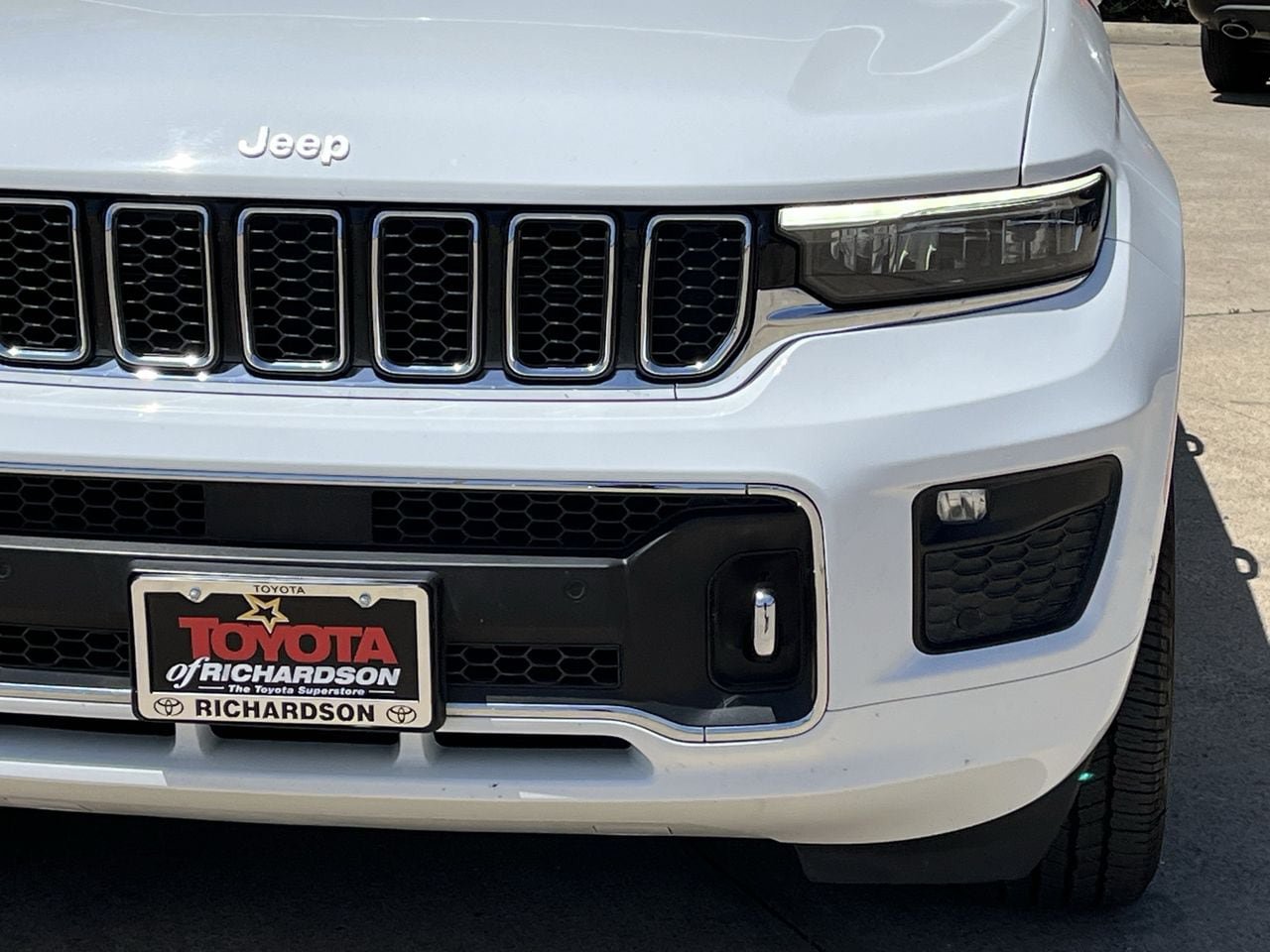 Used 2024 Jeep Grand Cherokee L Overland AWD/4WD image 8
