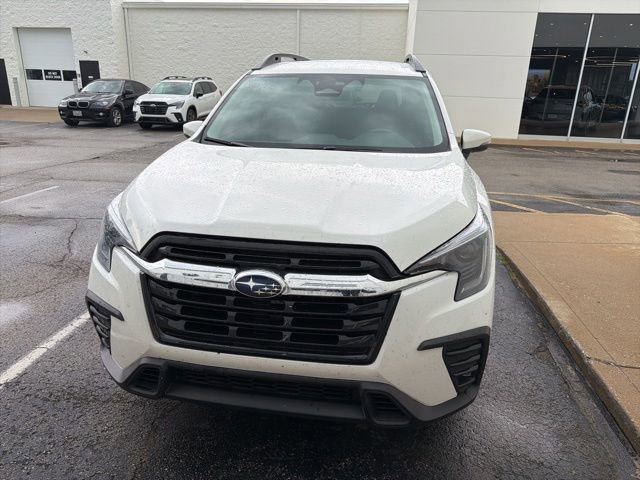Used 2023 Subaru Ascent Limited AWD/4WD image 11