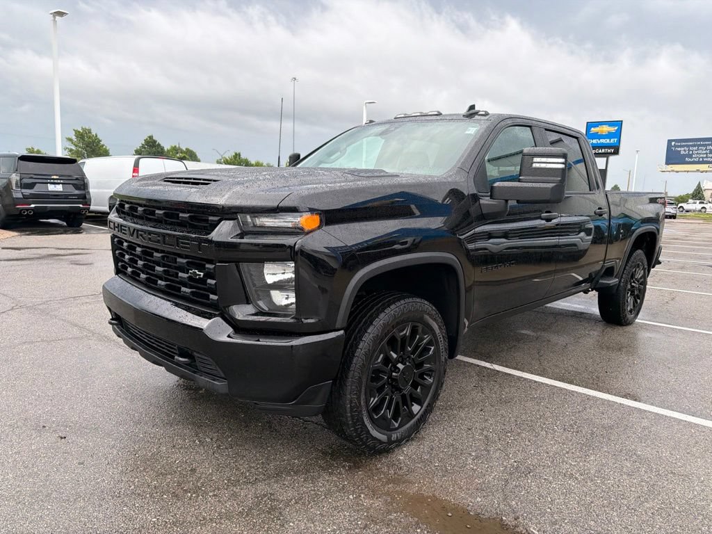 Used 2023 Chevrolet Silverado 2500 Custom w/ Custom Value Package AWD/4WD image 7