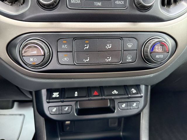Used 2018 Chevrolet Colorado Z71 RWD image 19