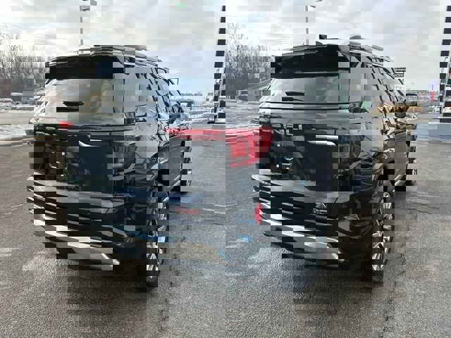 New 2026 GMC Terrain Denali w/ LPO, Black Badging Package image 15