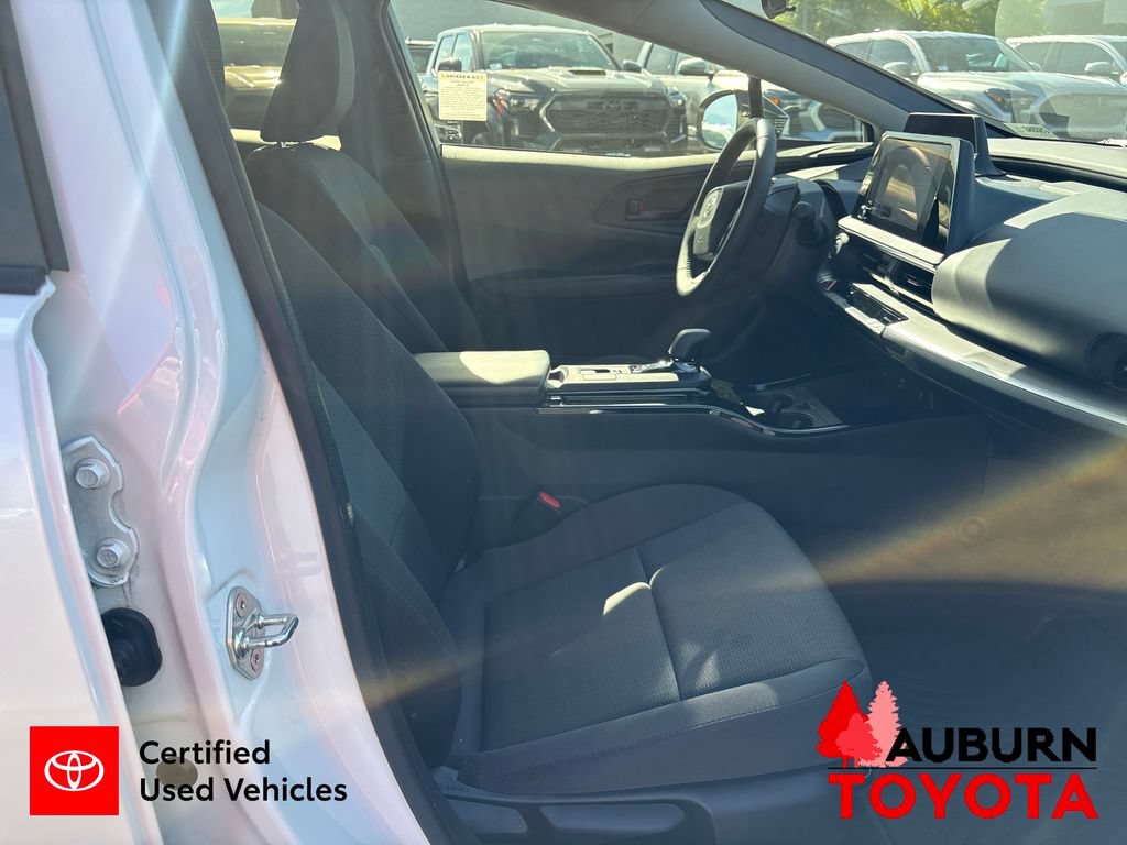 Certified 2024 Toyota Prius LE FWD image 22