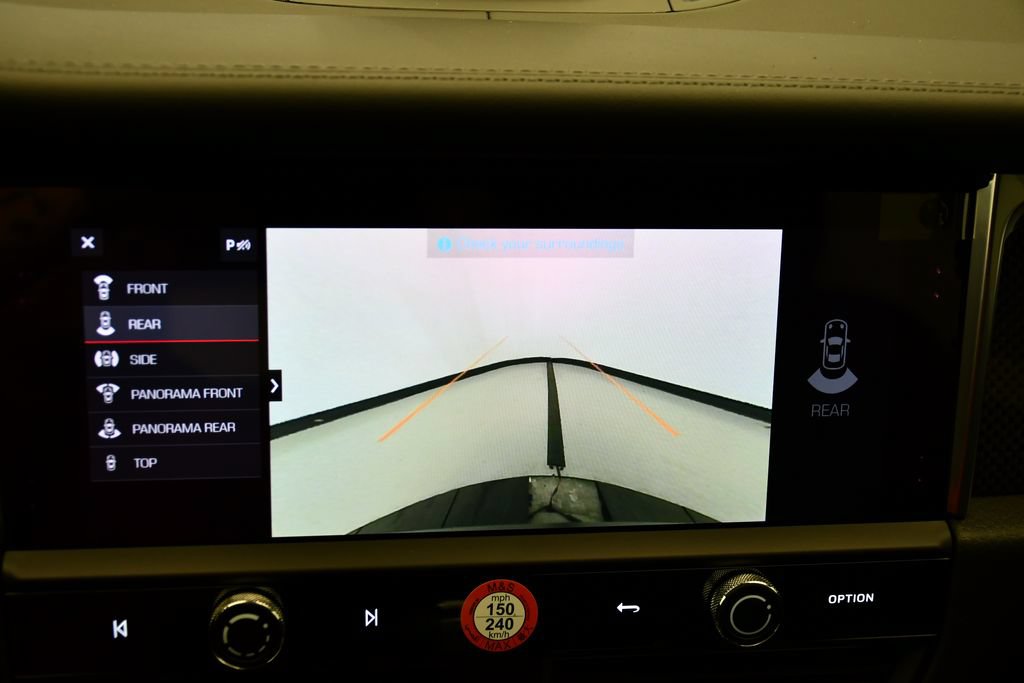Certified 2026 Porsche Macan Turbo AWD/4WD image 31