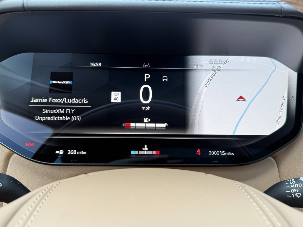 New 2025 Land Rover Range Rover Long Wheelbase SE image 27